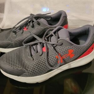 Under Armour Gray and Red Sneakers Lightweight Breathable Design